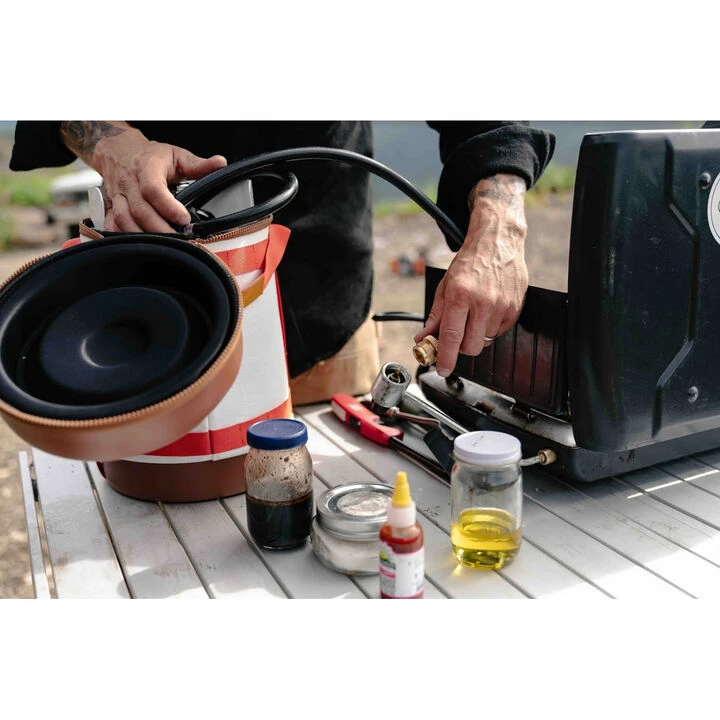 Ignik Refillable Propane Gas Growler Deluxe Kit W/ Adapter Hose & Carry Case - Image 3